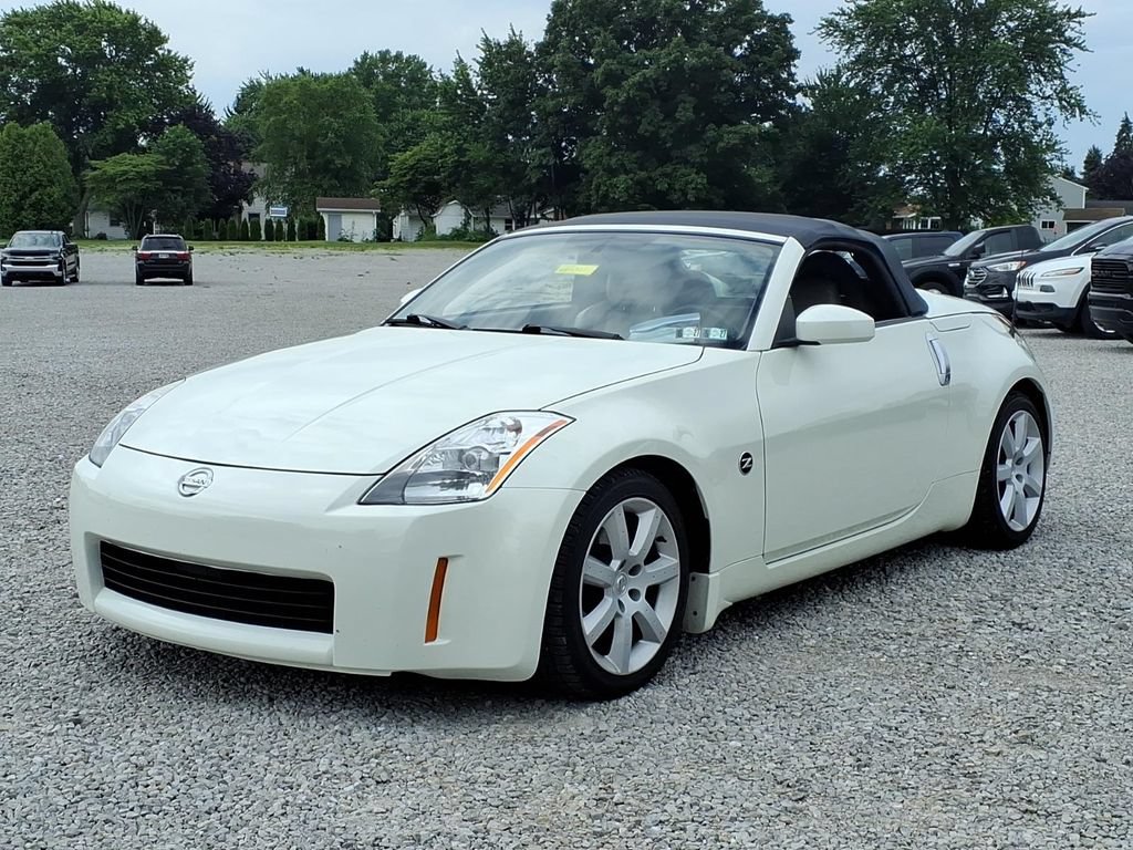 Used 2004 Nissan 350Z Touring RWD image 7