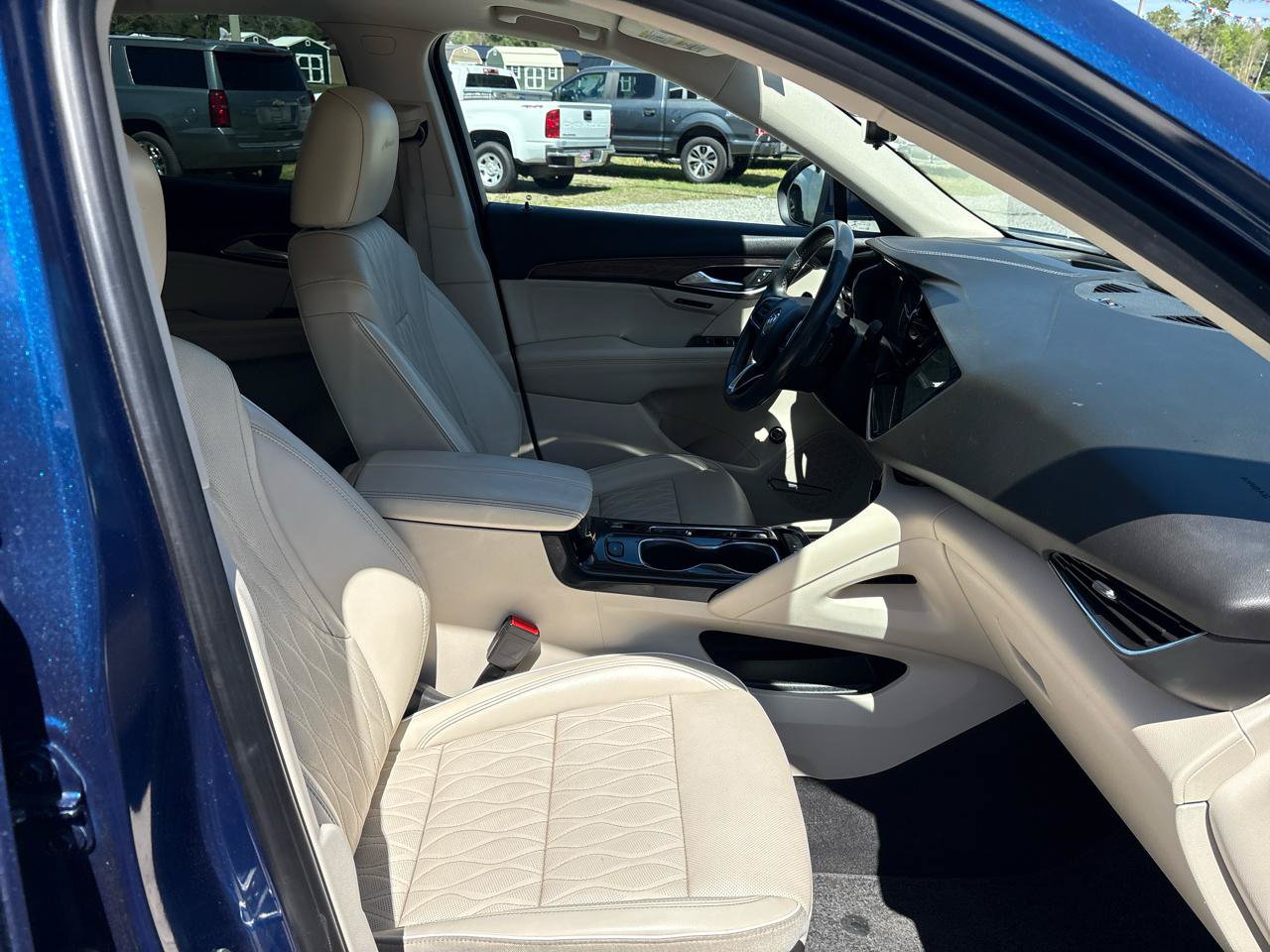 Used 2023 Buick Envision Avenir FWD image 22