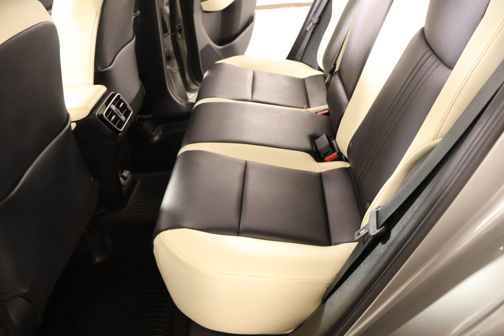 Used 2023 Lexus NX 350 AWD image 12