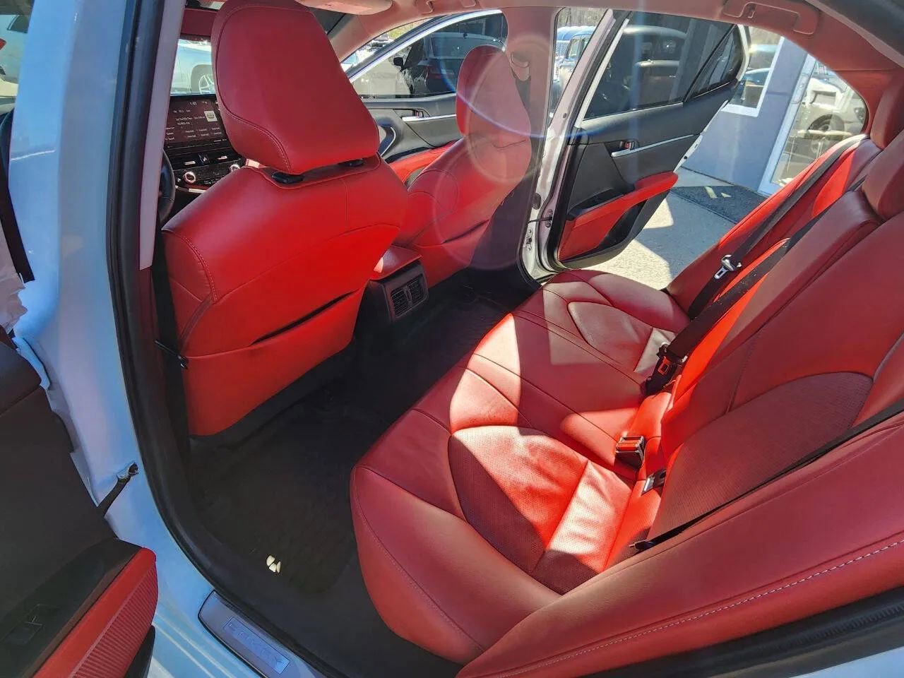 Used 2023 Toyota Camry XSE image 11