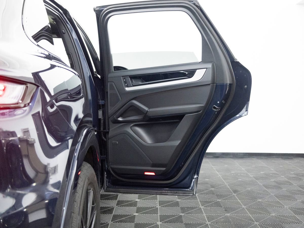 New 2026 Porsche Cayenne S AWD/4WD image 37