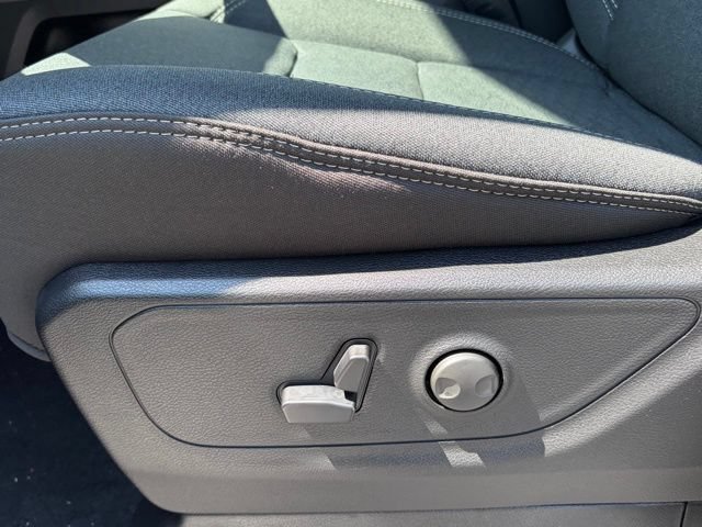 New 2026 RAM 1500 Big Horn AWD/4WD image 16