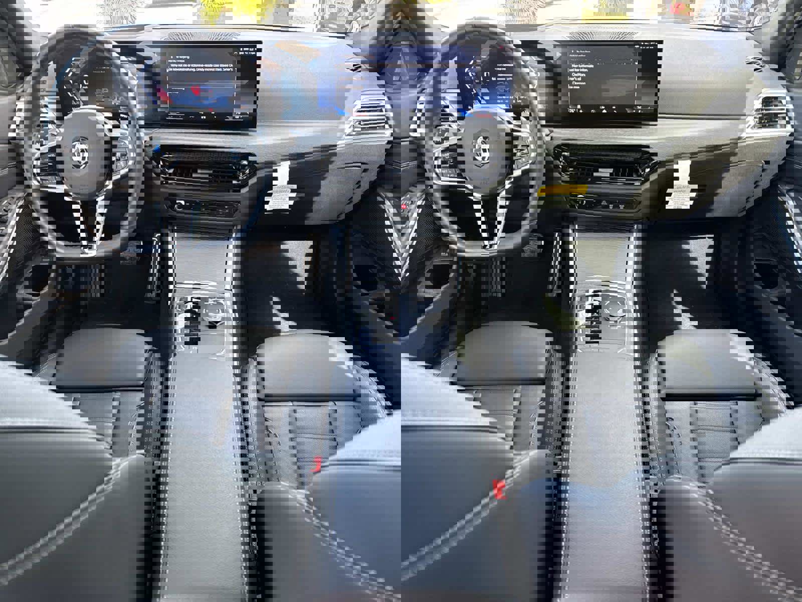 Certified 2025 BMW 330i 330i w/ M Sport Package image 14