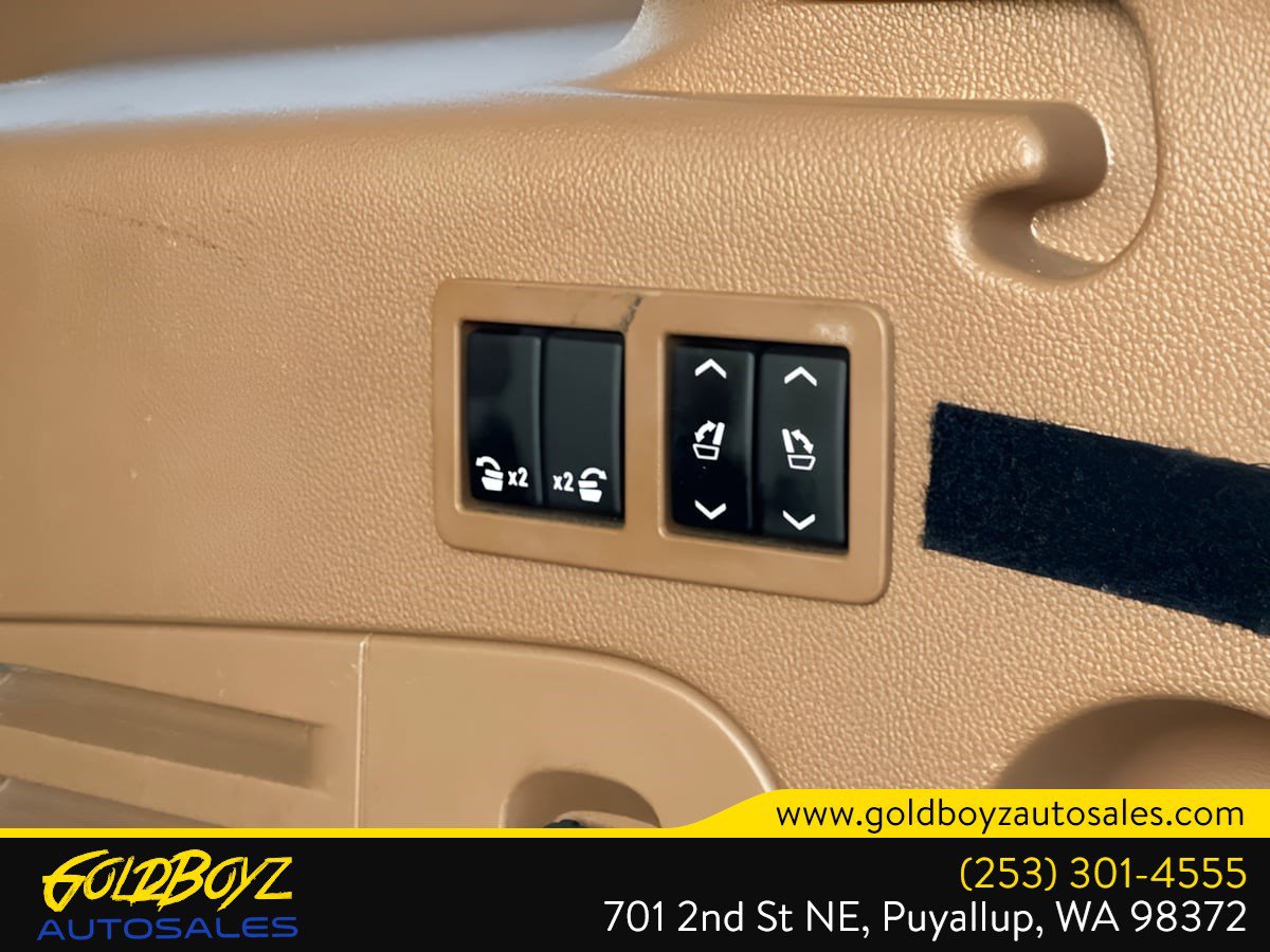 Used 2017 Cadillac Escalade ESV Platinum image 27