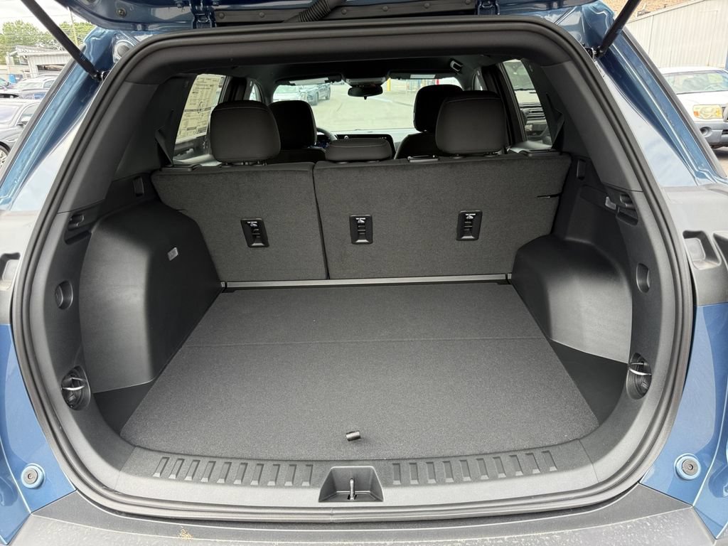 New 2027 Chevrolet Equinox LT FWD image 24