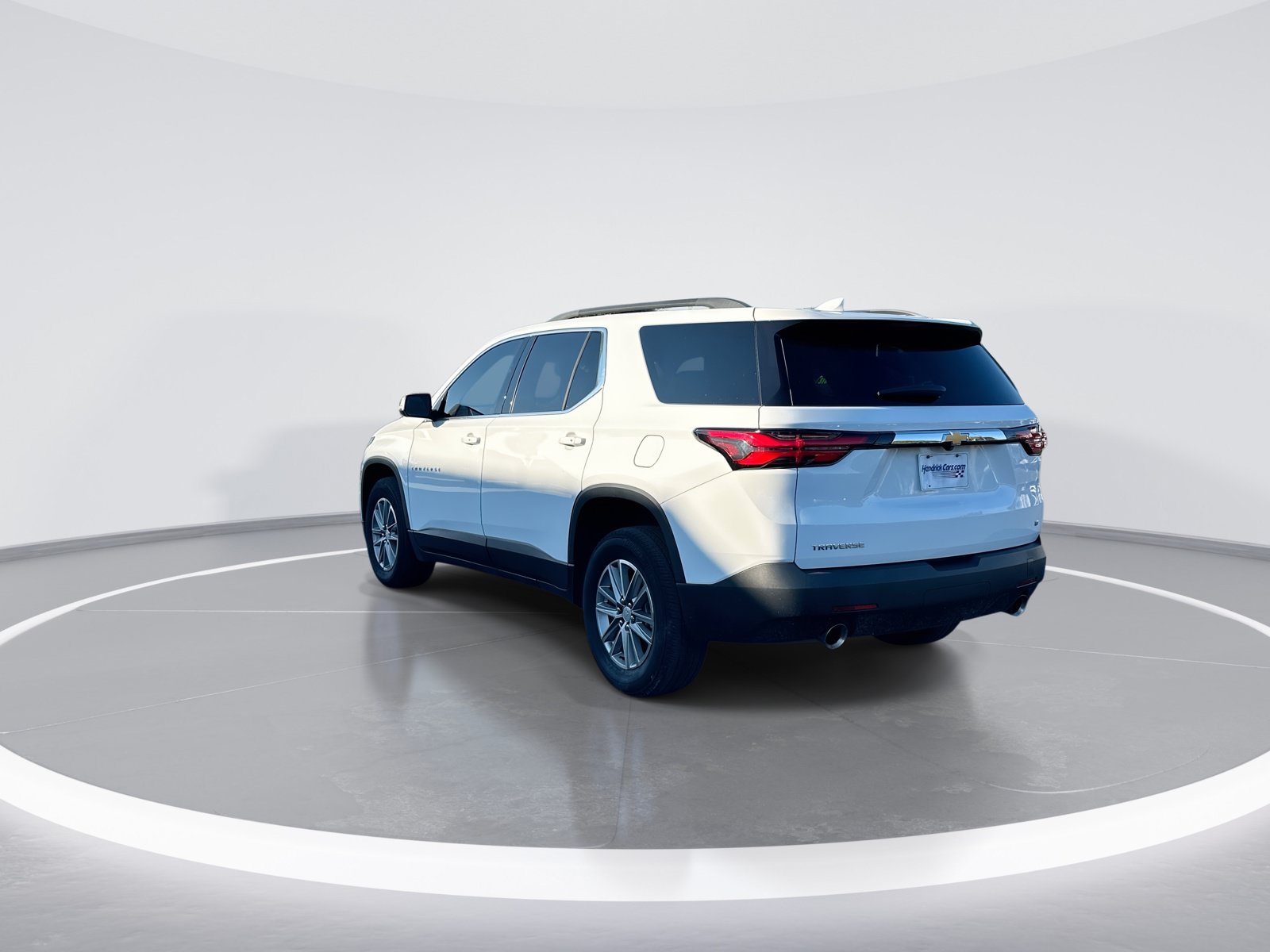 Used 2023 Chevrolet Traverse LT FWD image 7