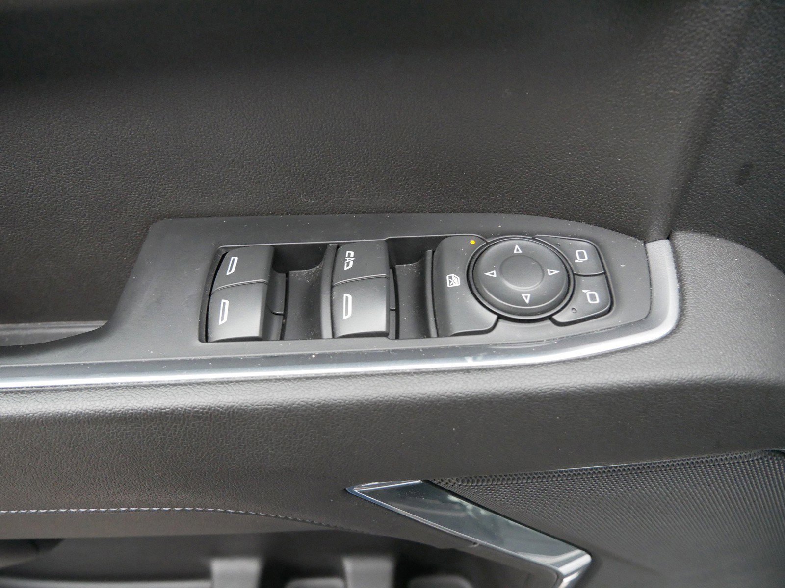 Used 2023 Chevrolet Silverado 1500 LT image 17