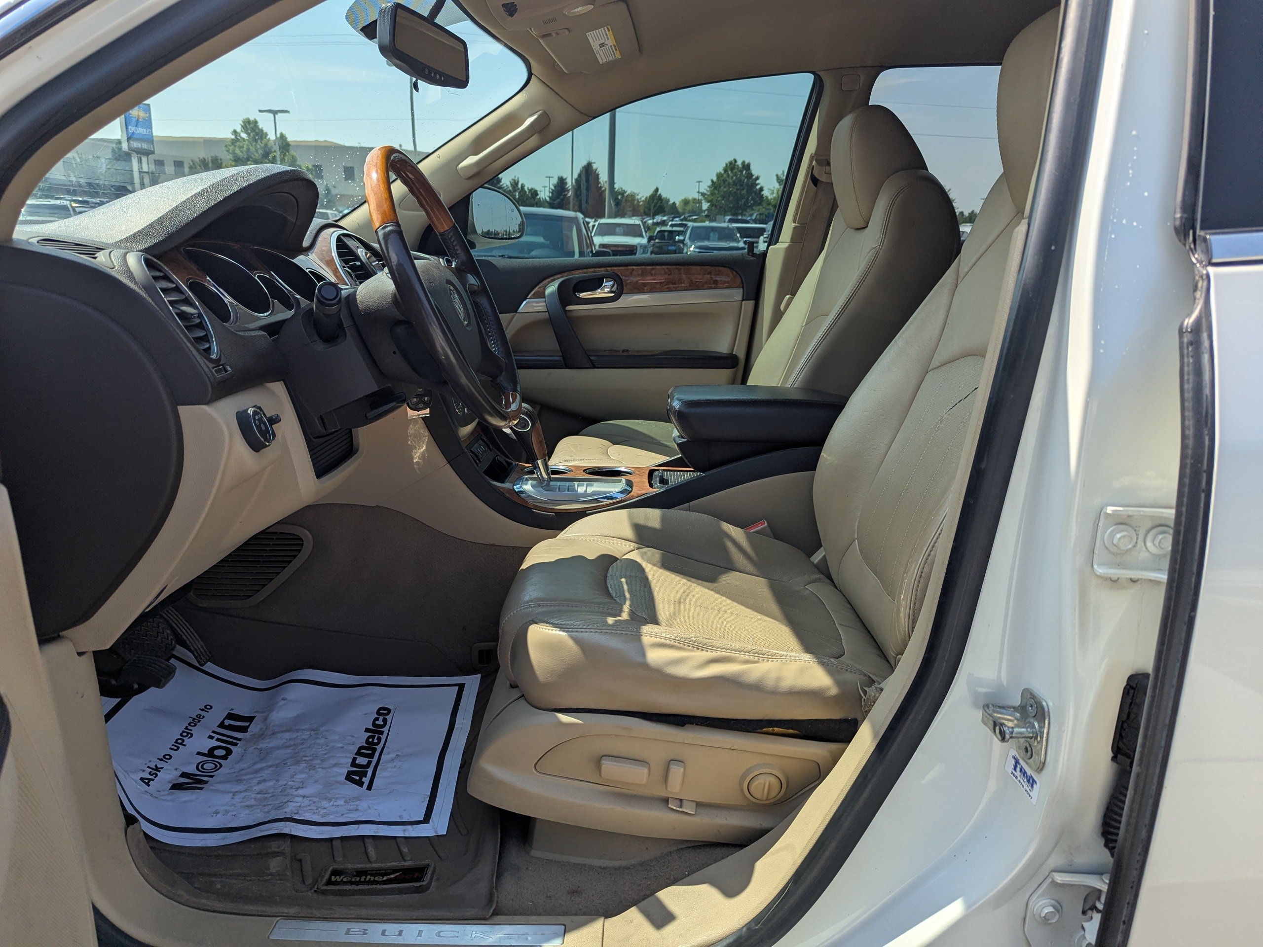 Used 2011 Buick Enclave CXL AWD/4WD image 12