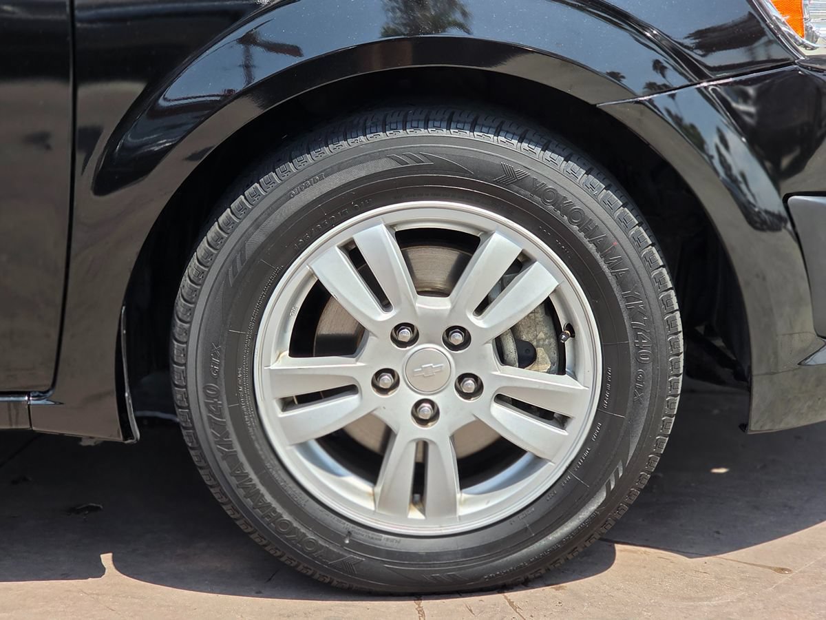 Used 2014 Chevrolet Sonic LT FWD image 13