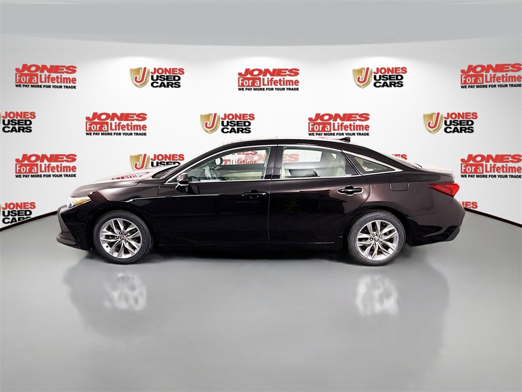 Certified 2020 Toyota Avalon XLE w/ Moonroof Package image 14