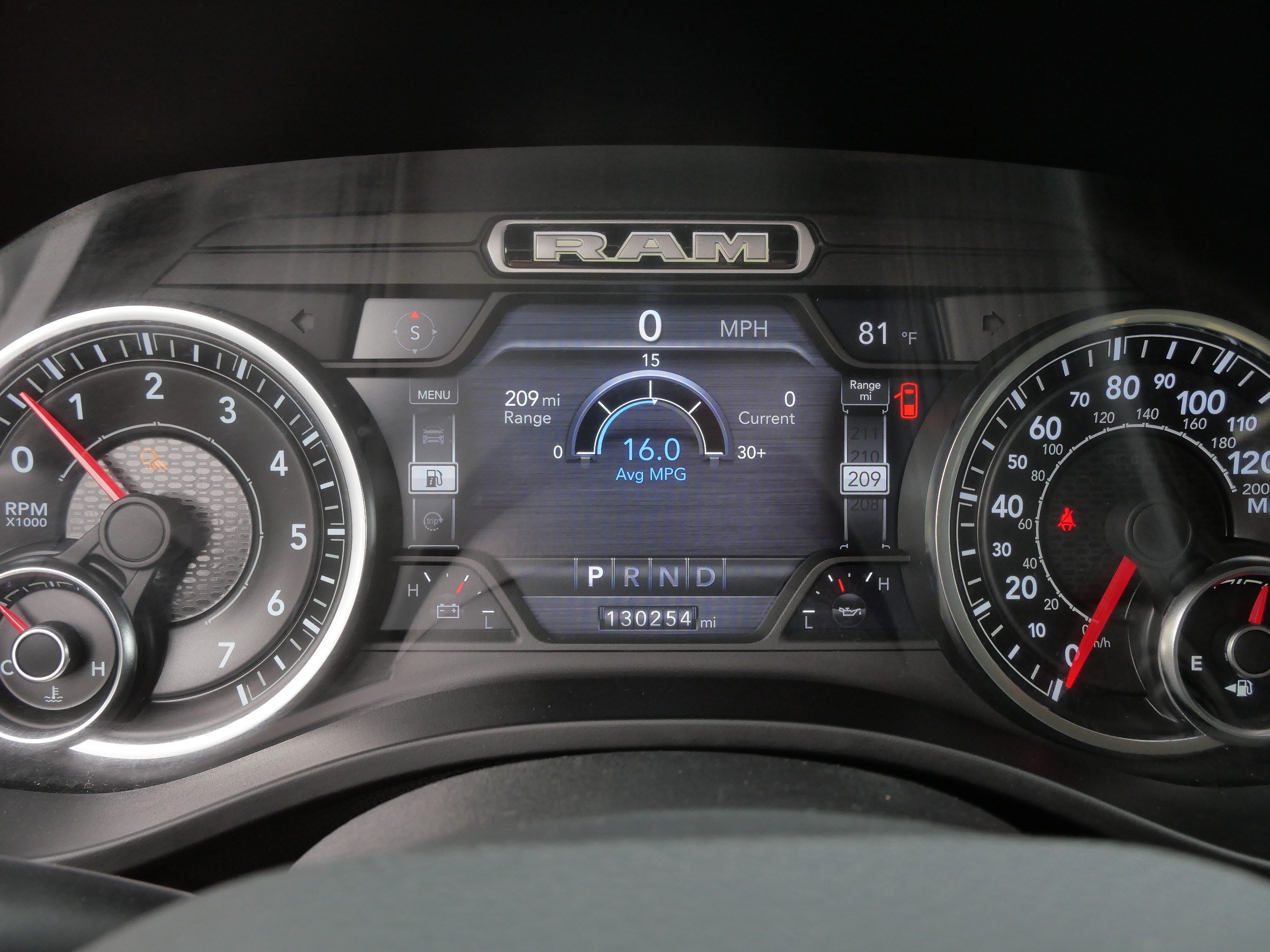 Used 2019 RAM 1500 Laramie AWD/4WD image 21