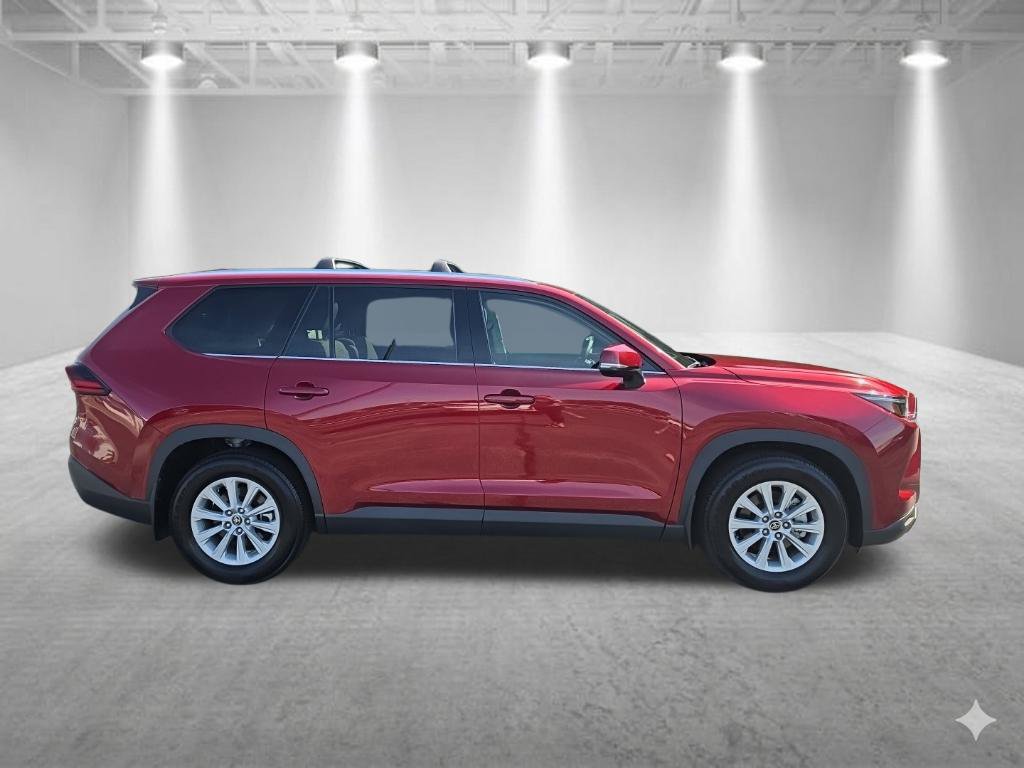 Used 2025 Toyota Grand Highlander FWD image 2
