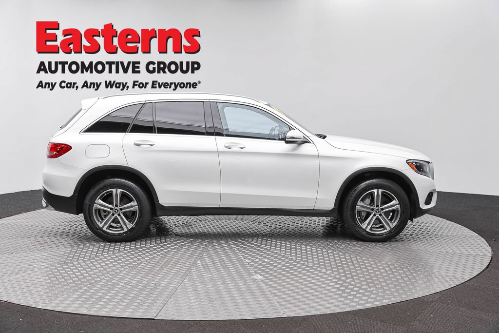 Used 2019 Mercedes-Benz GLC 300 4MATIC w/ Premium Package image 4