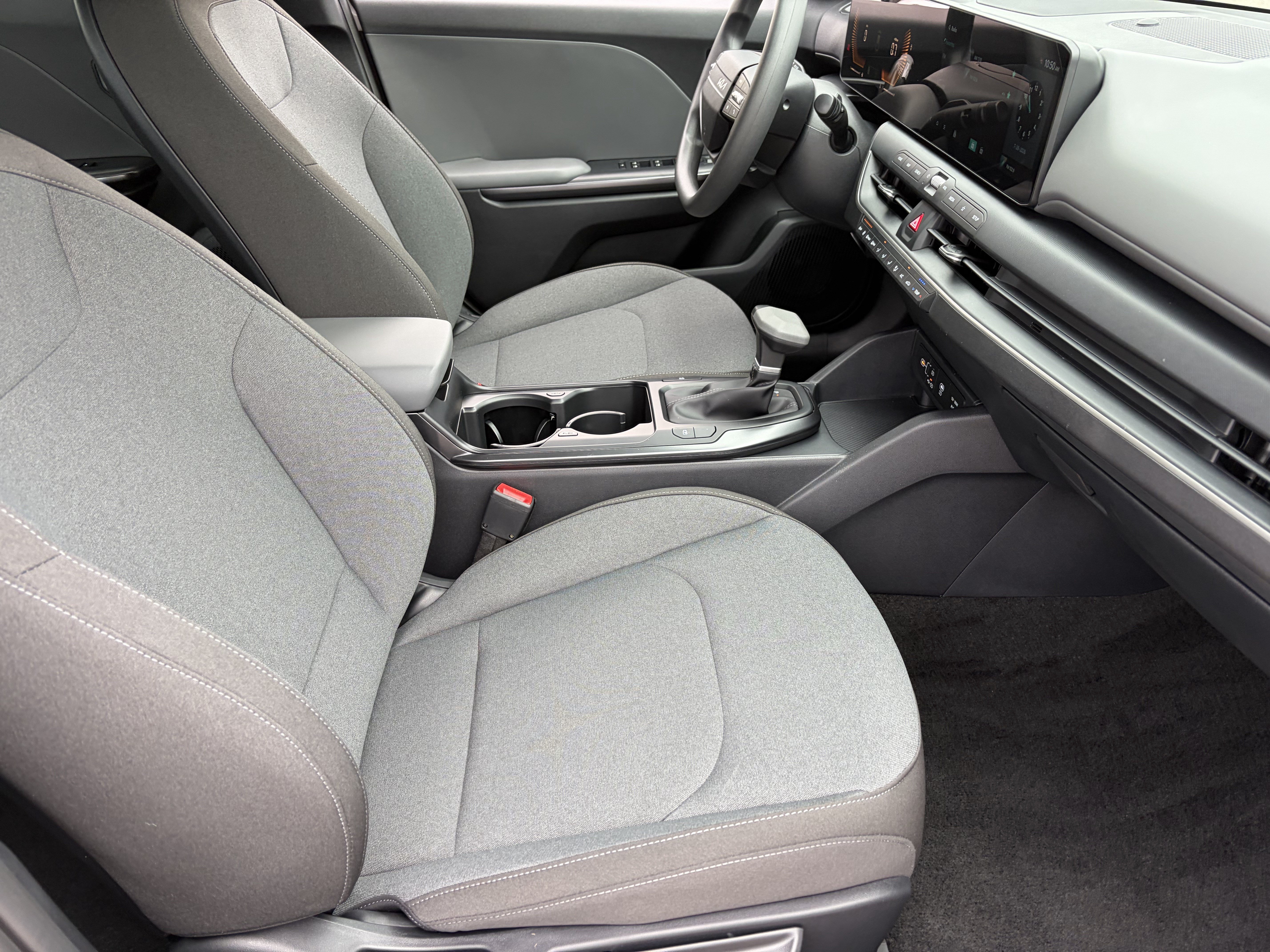 New 2026 Kia K4 FWD image 9