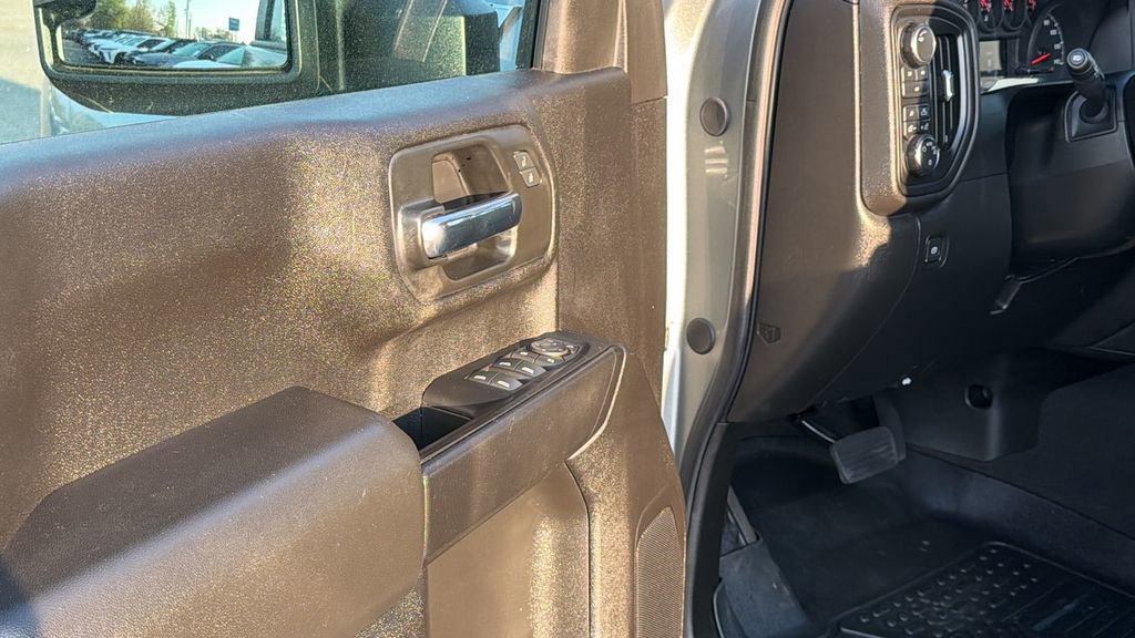 Certified 2024 Chevrolet Silverado 2500 Custom w/ Custom Value Package image 11