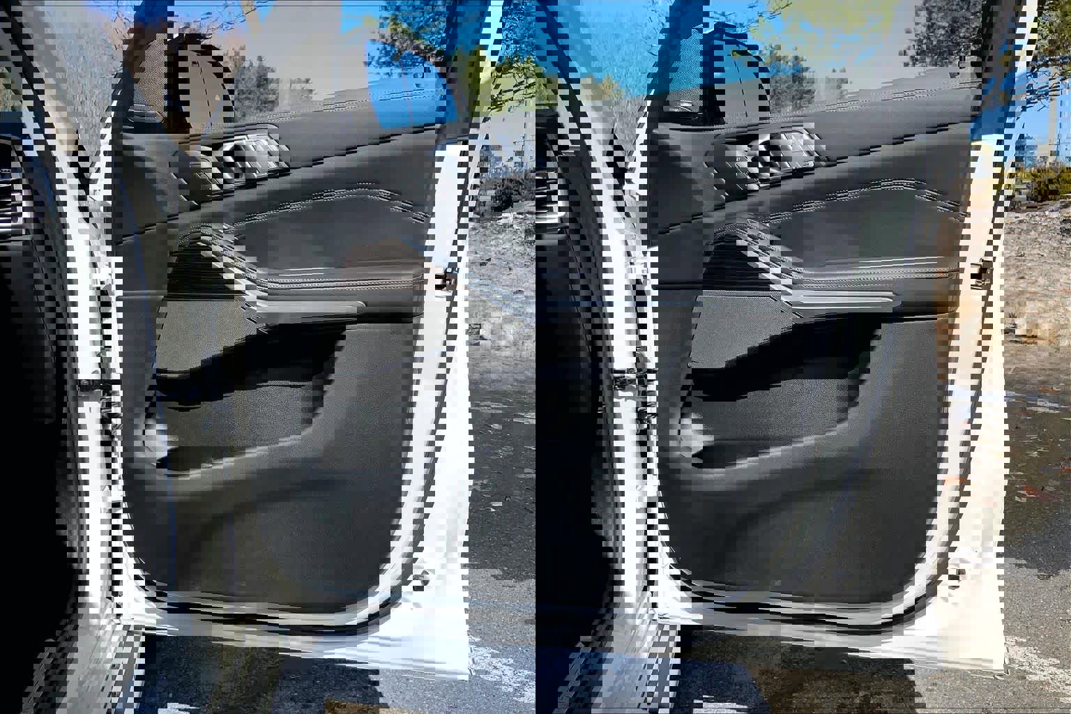 Used 2021 BMW X7 xDrive40i w/ Premium Package image 23