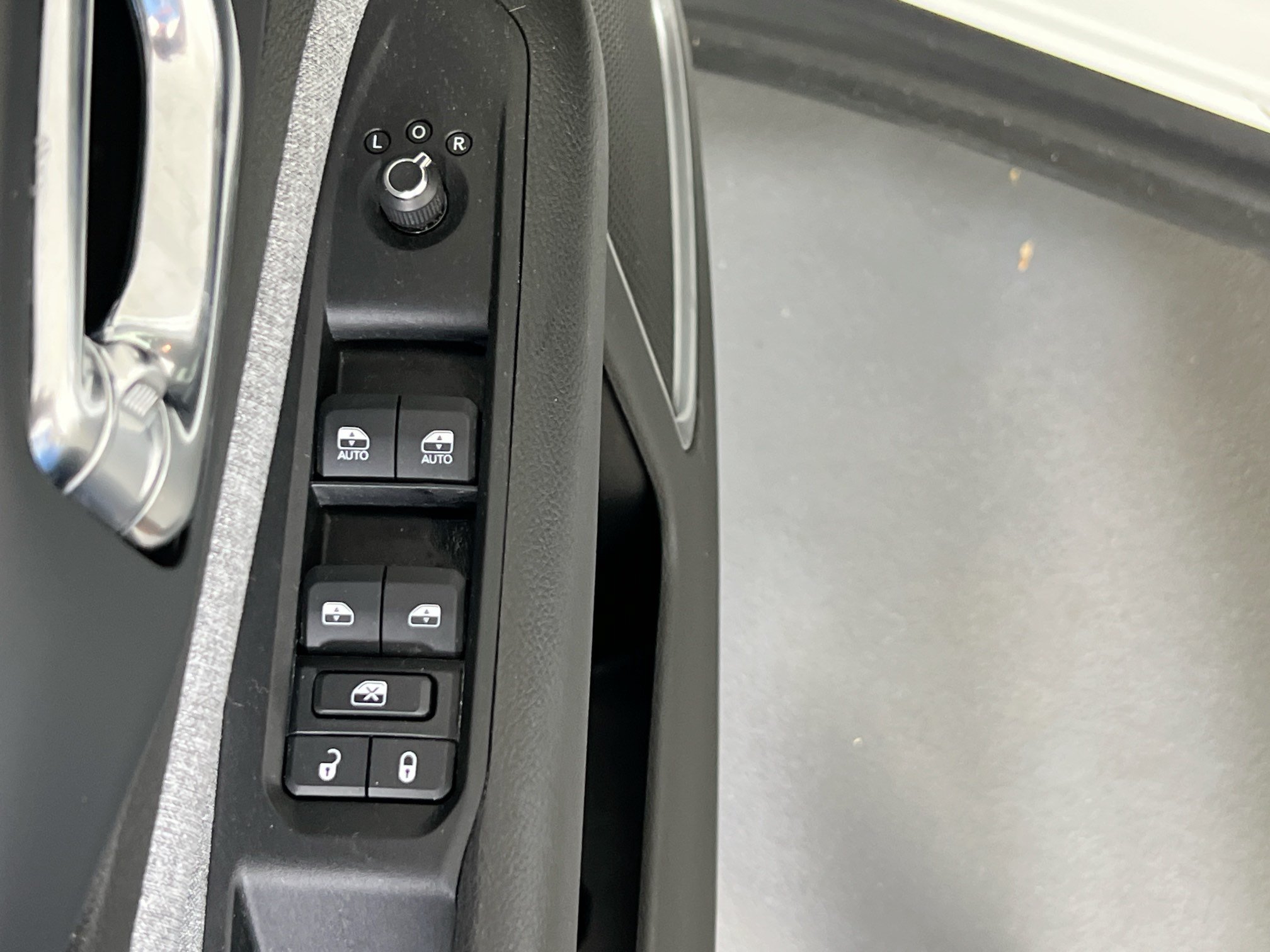 Used 2022 Jeep Compass Latitude AWD/4WD image 17