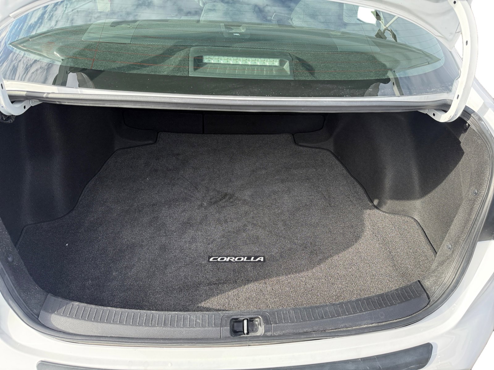 Used 2022 Toyota Corolla SE image 17