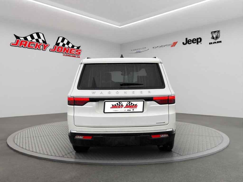 Used 2024 Jeep Wagoneer Series II w/ Flexible Seating Group RWD image 7