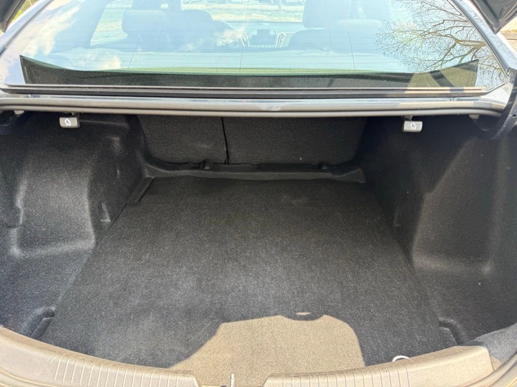 Used 2019 Chevrolet Malibu RS image 19