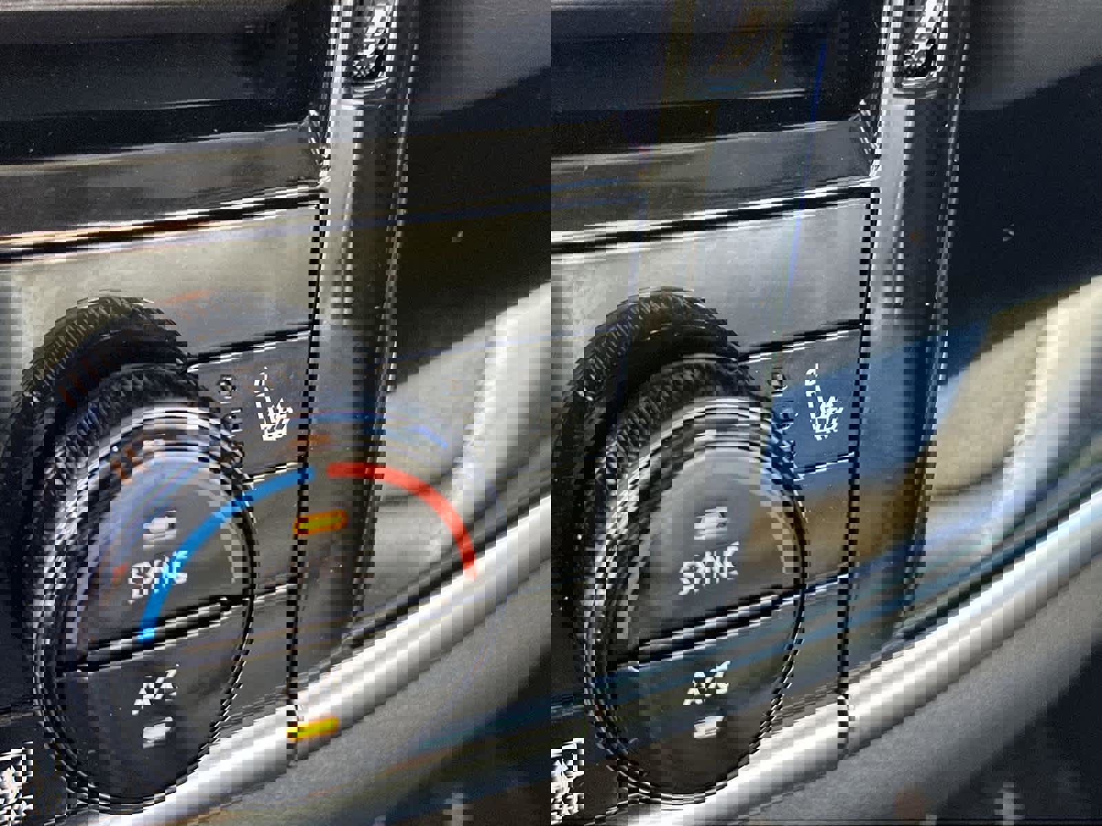 Used 2022 Nissan Rogue SL image 25