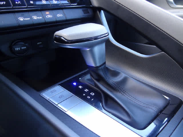 Used 2024 Hyundai Elantra SEL FWD image 38