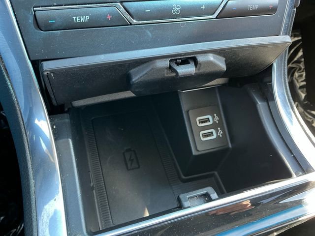 Certified 2020 Ford Edge Titanium image 23