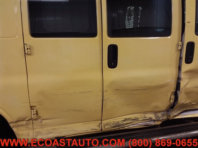 Used 2017 GMC Savana 2500 RWD image 18