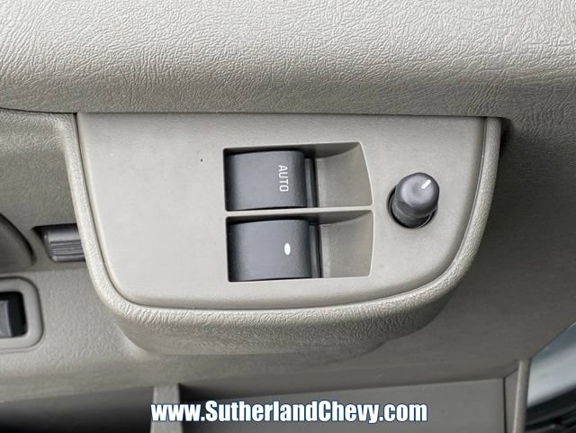 Used 2024 Chevrolet Express 3500 LT w/ LT Preferred Equipment Group RWD image 12
