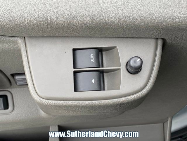Used 2024 Chevrolet Express 3500 LT w/ LT Preferred Equipment Group RWD image 12