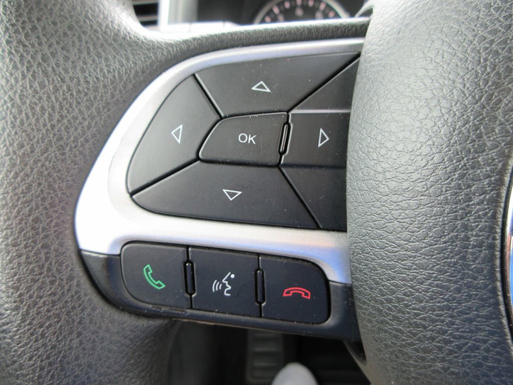 Used 2019 Jeep Renegade Sport w/ Sport Appearance Group AWD/4WD image 25
