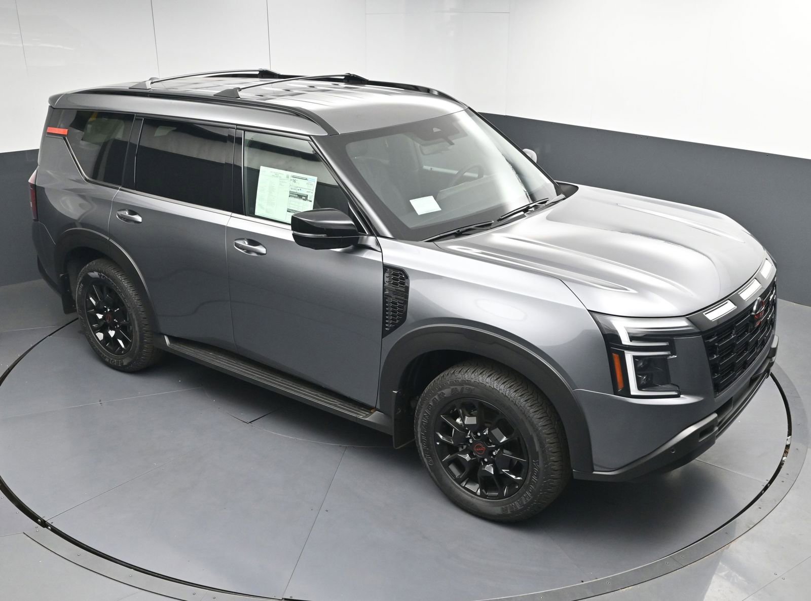New 2025 Nissan Armada PRO-4X AWD/4WD image 32