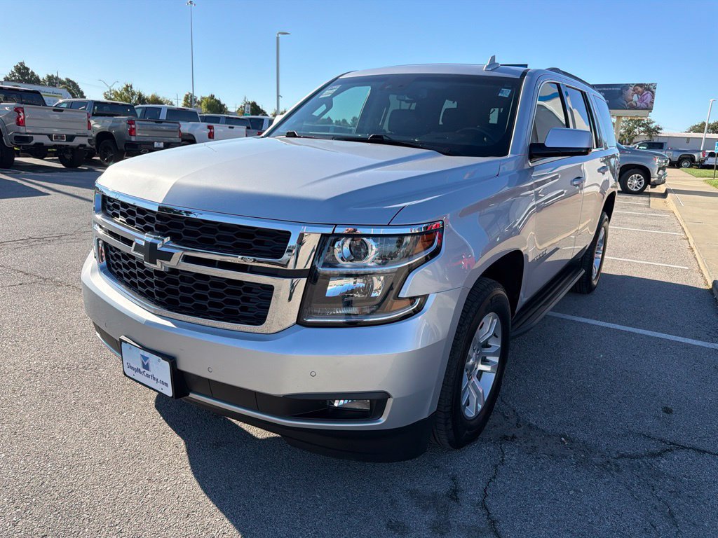 Used 2019 Chevrolet Tahoe LT w/ Luxury Package AWD/4WD image 7