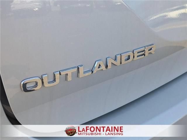New 2026 Mitsubishi Outlander ES AWD/4WD image 10