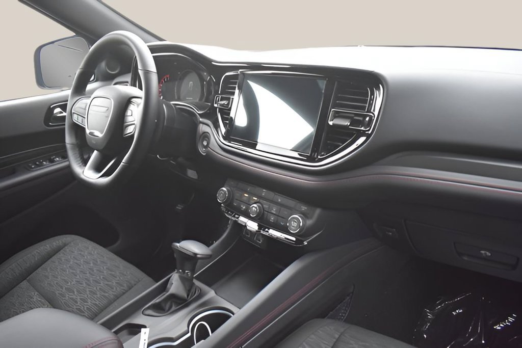 Used 2025 Dodge Durango GT w/ Blacktop Package RWD image 40