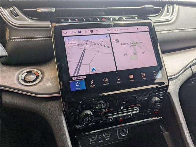 New 2025 Jeep Grand Cherokee L Limited w/ Black Appearance Package image 14