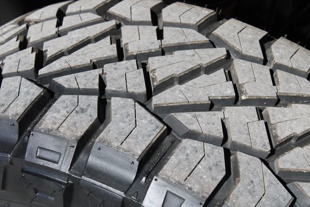 Used 2025 GMC Sierra 1500 Elevation image 29