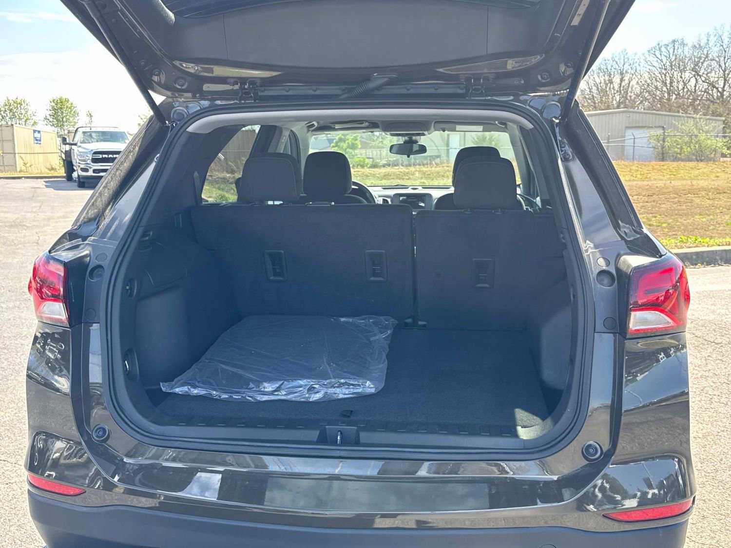 Used 2023 Chevrolet Equinox LT image 13