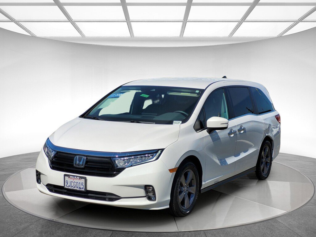 Certified 2024 Honda Odyssey EX image 7