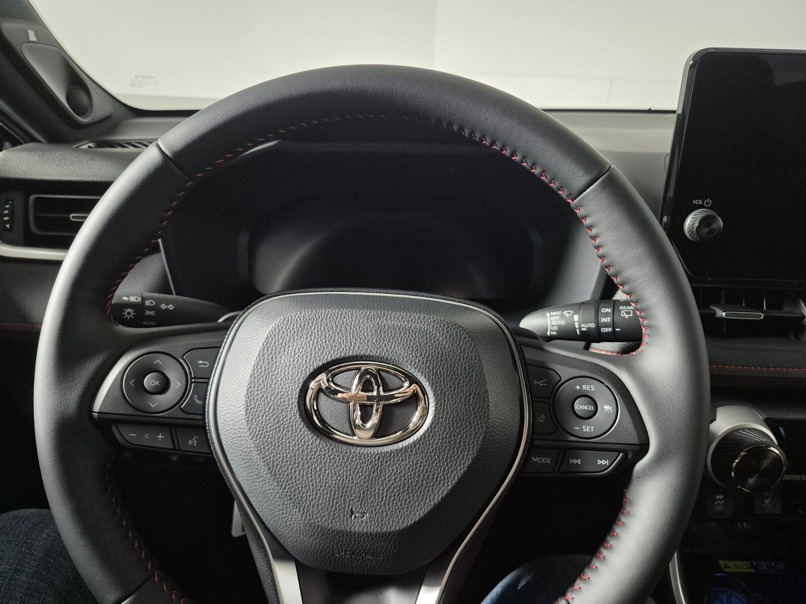 New 2025 Toyota RAV4 XSE image 19