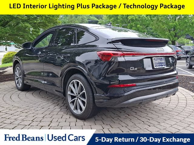 Used 2022 Audi Q4 e-tron Premium Plus w/ Premium Plus AWD/4WD image 7