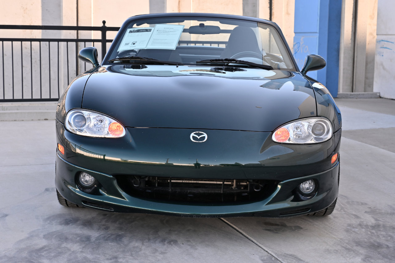 Used 2002 MAZDA MX-5 Miata RWD image 16