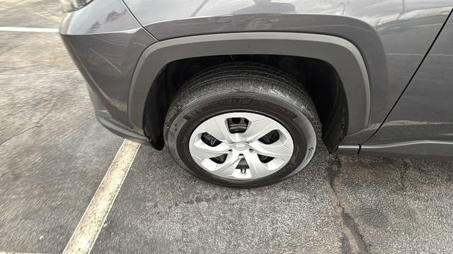 Used 2024 Toyota RAV4 LE image 39