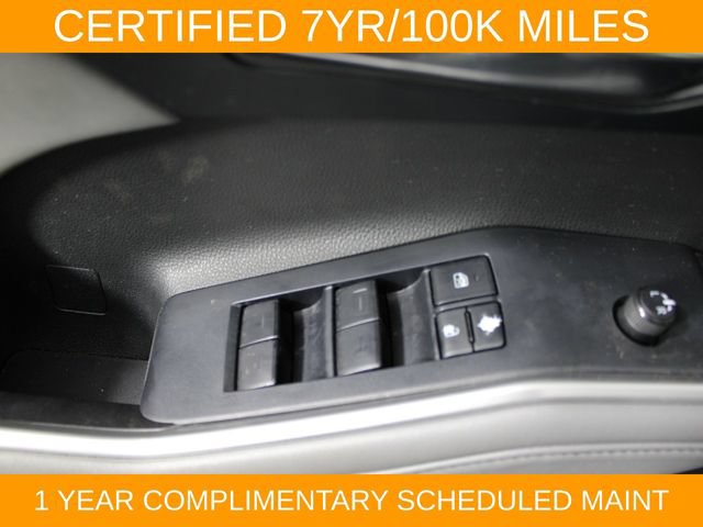 Used 2022 Toyota Highlander XLE FWD image 16