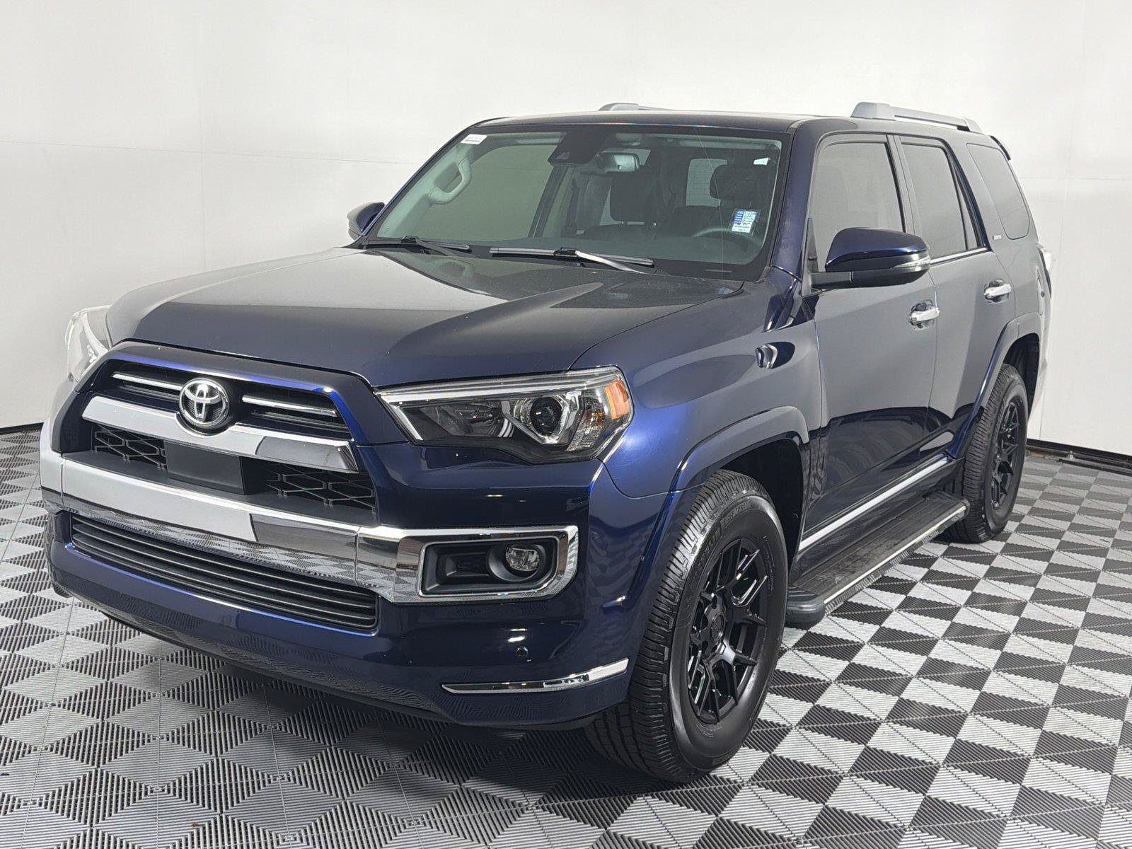 Used 2021 Toyota 4Runner Limited RWD image 3