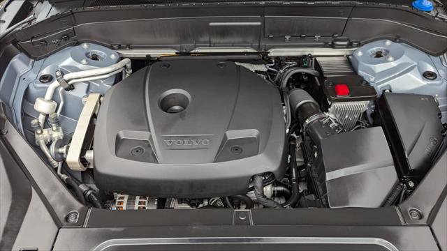 Used 2021 Volvo XC90 T5 Momentum w/ Protection Package Premier image 28