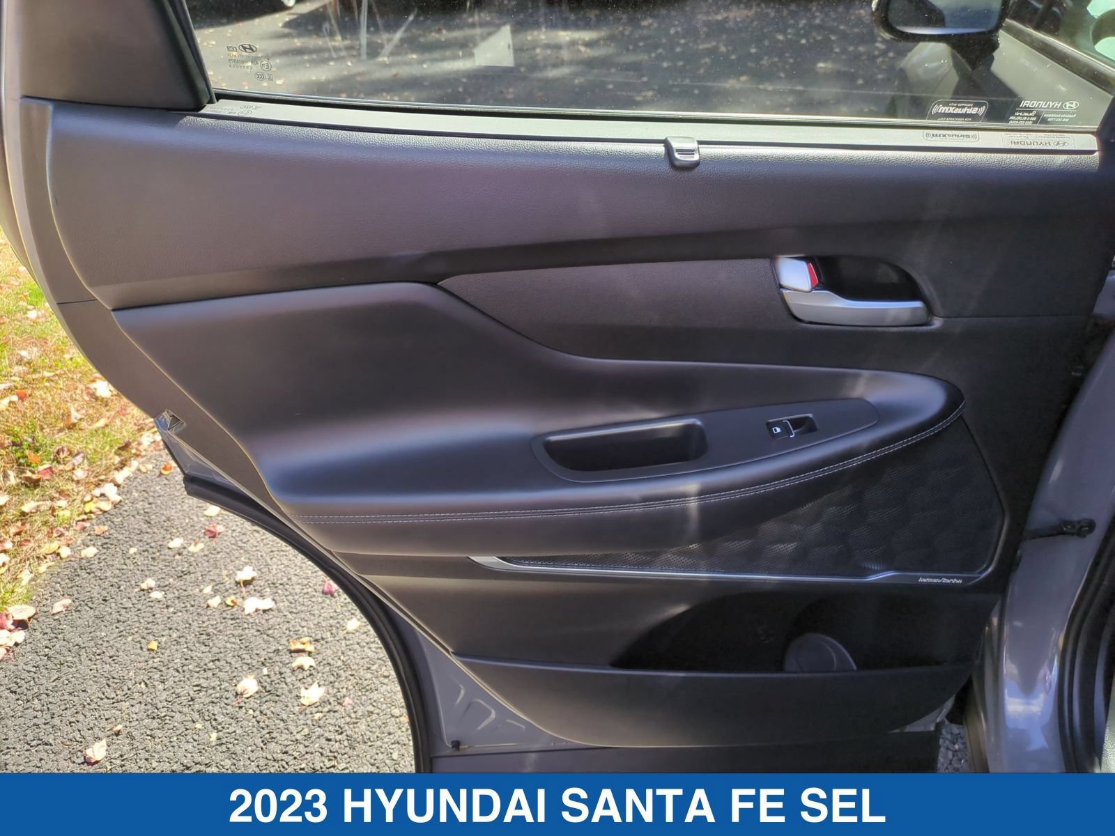 Used 2023 Hyundai Santa Fe SEL w/ Premium Package AWD/4WD image 30
