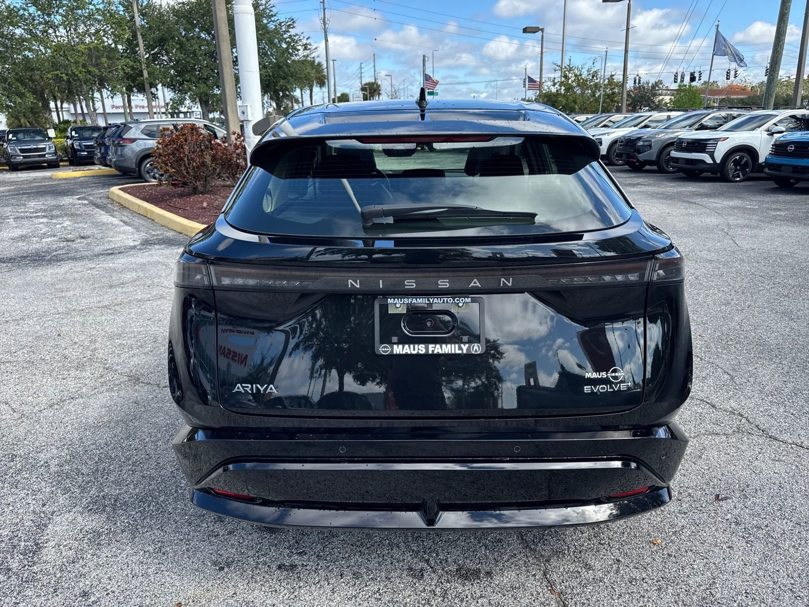 Certified 2024 Nissan Ariya FWD image 7