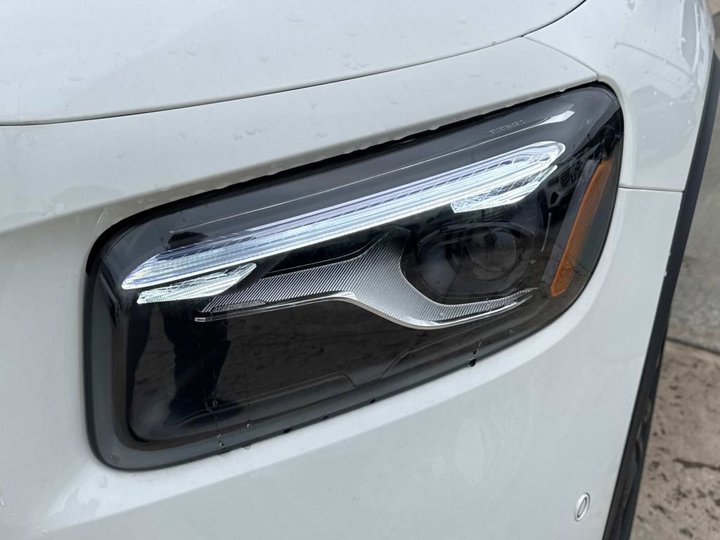 New 2025 Mercedes-Benz GLB 35 AMG GLB 35 AMGﾮ image 12