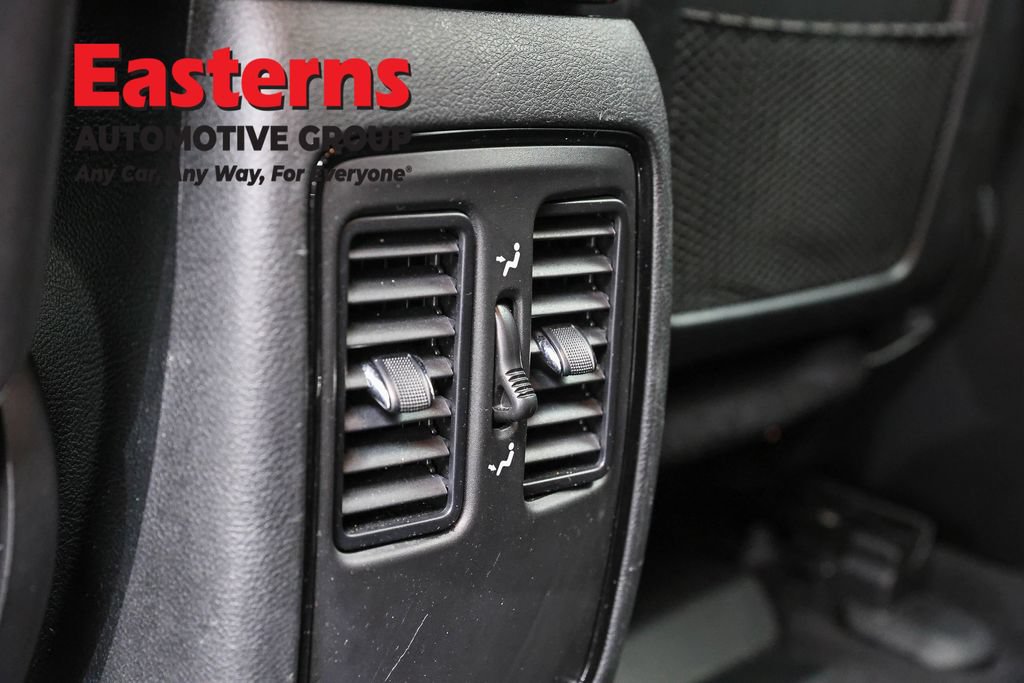 Used 2025 Dodge Durango GT RWD image 22